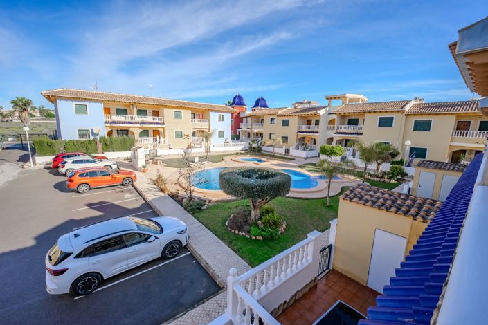 Image No.34-3 Bed Townhouse for sale