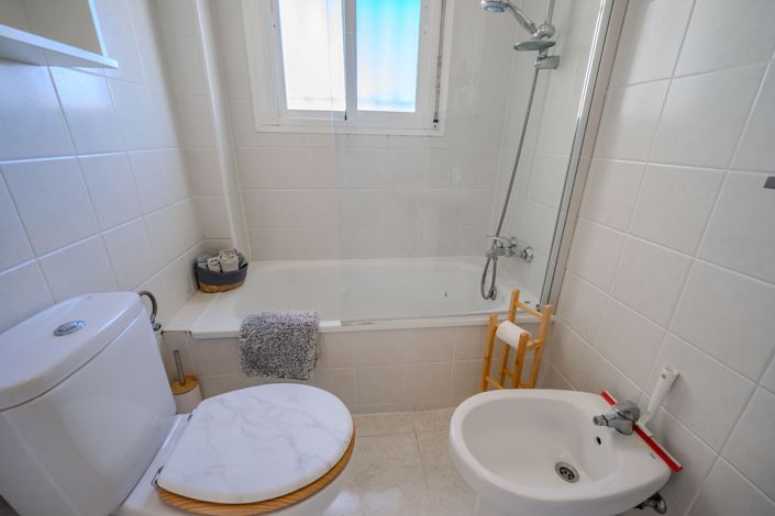 Image No.24-3 Bed Villa for sale