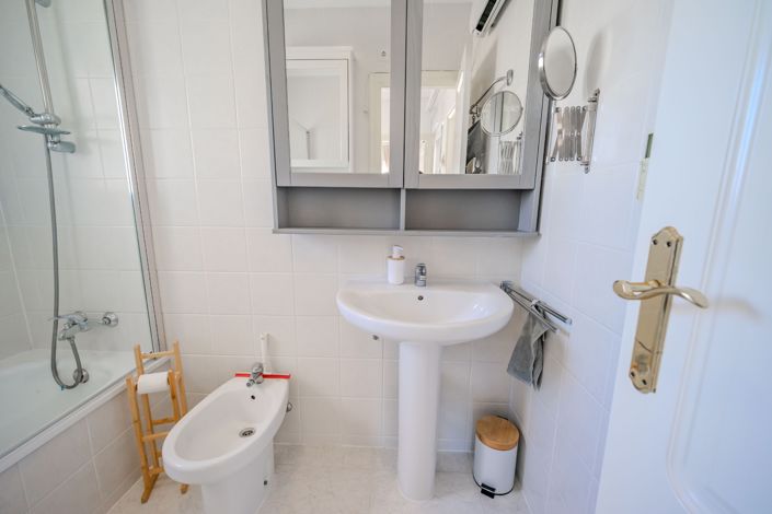 Image No.26-3 Bed Villa for sale