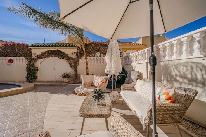 Image No.30-3 Bed Villa for sale