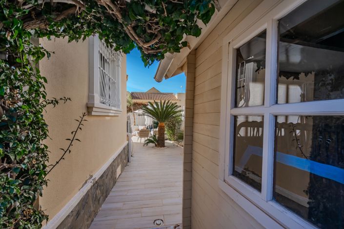 Image No.35-3 Bed Villa for sale