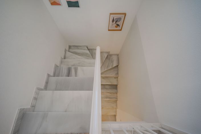 Image No.43-3 Bed Villa for sale