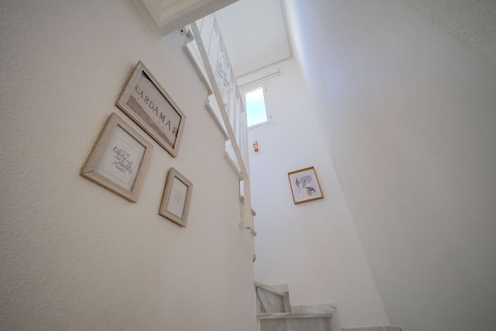 Image No.47-3 Bed Villa for sale