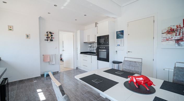 Image No.3-4 Bed Villa for sale