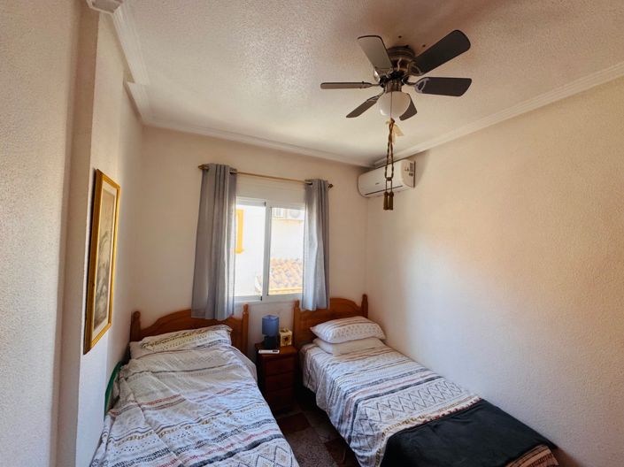 Image No.15-2 Bed House for sale