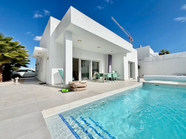 Image No.24-3 Bed Villa for sale