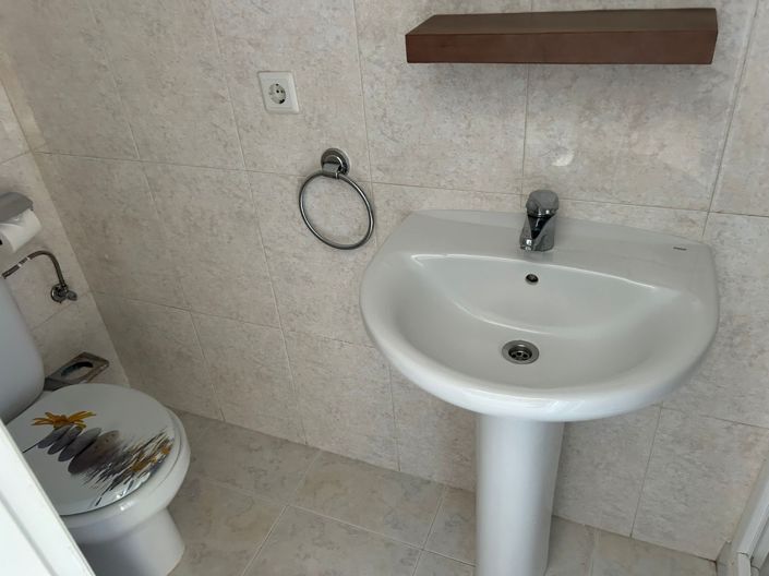 Image No.8-3 Bed Townhouse for sale