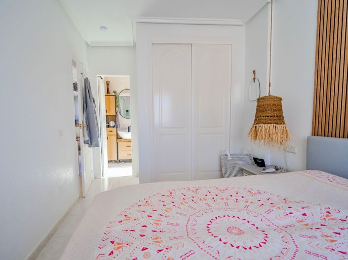 Image No.14-2 Bed Apartment for sale