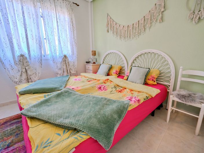 Image No.15-2 Bed Apartment for sale