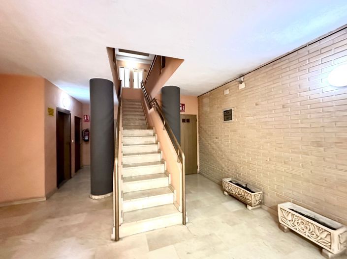 Image No.22-2 Bed Apartment for sale