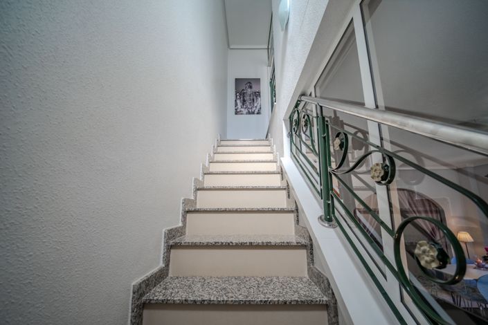 Image No.33-3 Bed House for sale