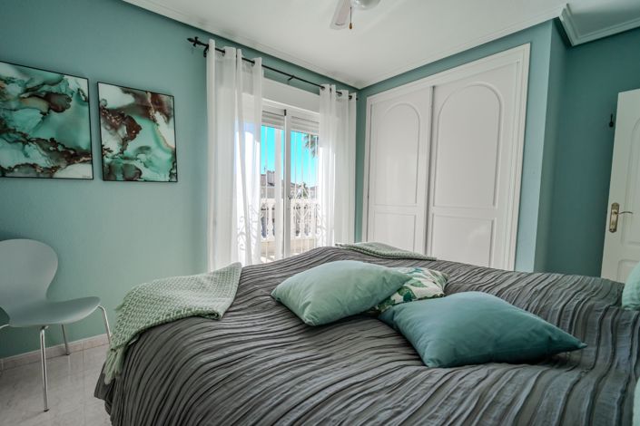 Image No.40-3 Bed House for sale