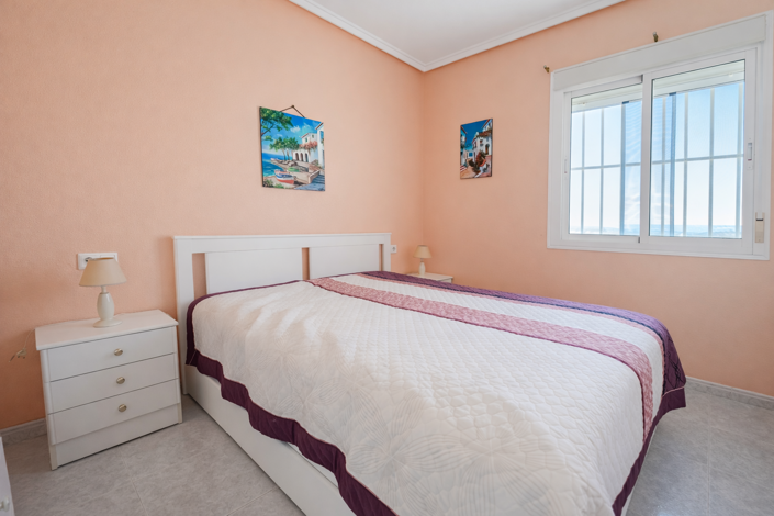 Image No.10-1 Bed Apartment for sale