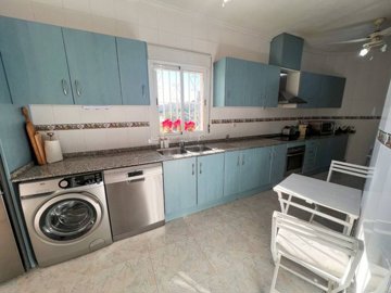 o1jfl5v3fe1gi514b314ik21319qb2s