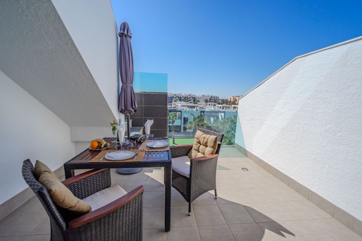 Image No.26-2 Bed Apartment for sale