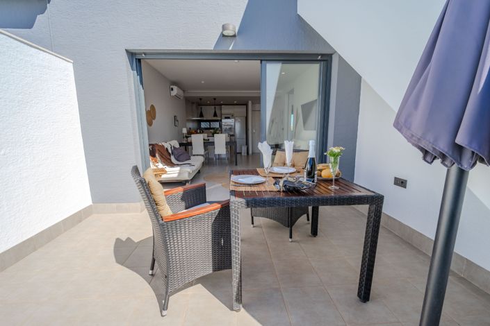 Image No.24-2 Bed Apartment for sale