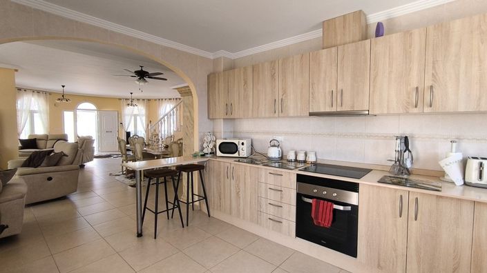 Image No.14-4 Bed Villa for sale