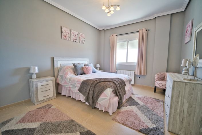 Image No.14-4 Bed Villa for sale