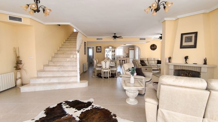 Image No.5-4 Bed Villa for sale