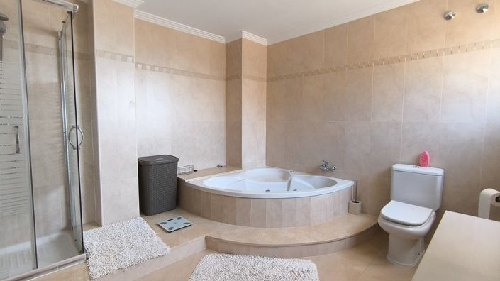 Image No.23-4 Bed Villa for sale