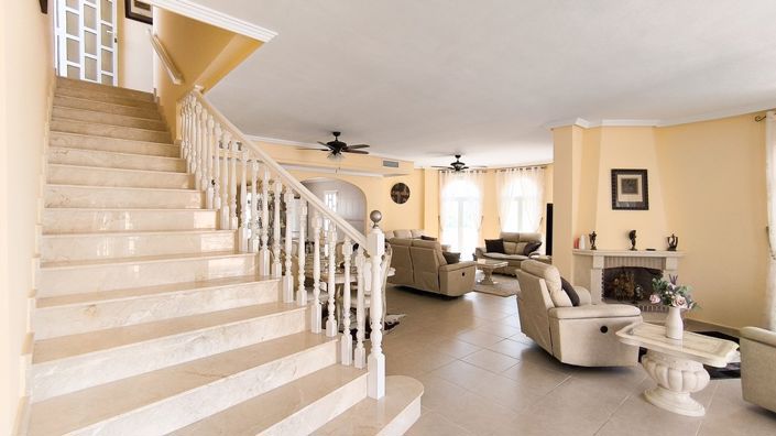 Image No.7-4 Bed Villa for sale