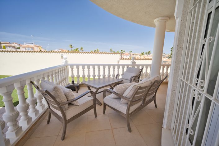 Image No.45-4 Bed Villa for sale