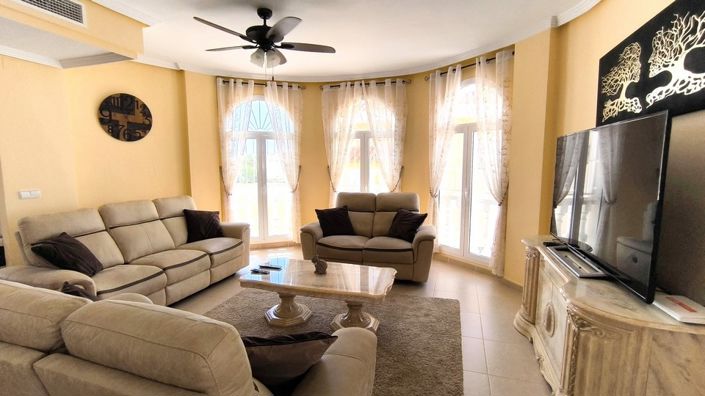 Image No.10-4 Bed Villa for sale