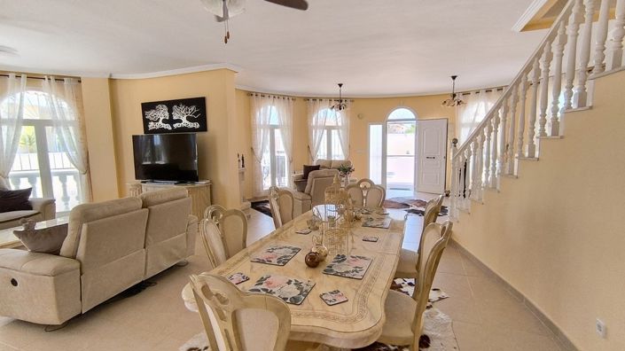 Image No.11-4 Bed Villa for sale