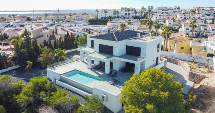 Image No.30-5 Bed Villa for sale