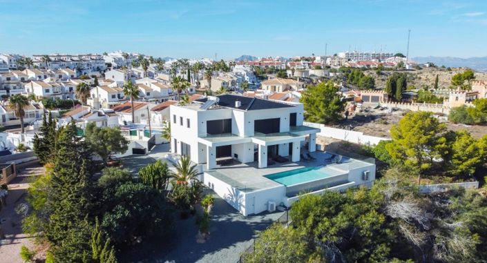 Image No.31-5 Bed Villa for sale