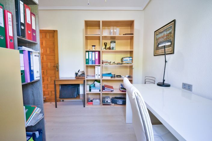 Image No.15-4 Bed Villa for sale