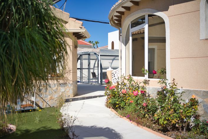 Image No.28-4 Bed Villa for sale