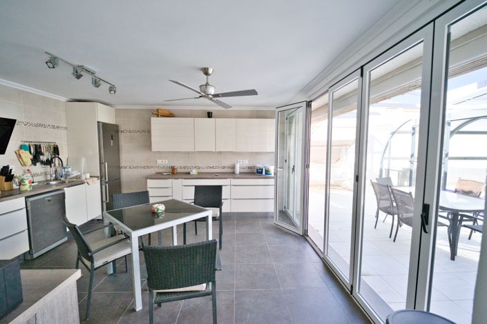 Image No.30-4 Bed Villa for sale