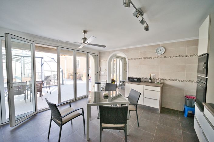 Image No.32-4 Bed Villa for sale