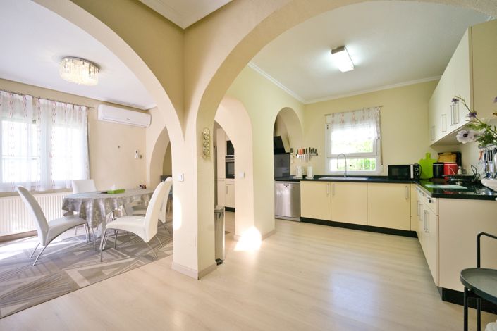 Image No.5-4 Bed Villa for sale