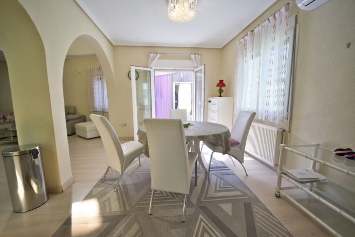 Image No.9-4 Bed Villa for sale