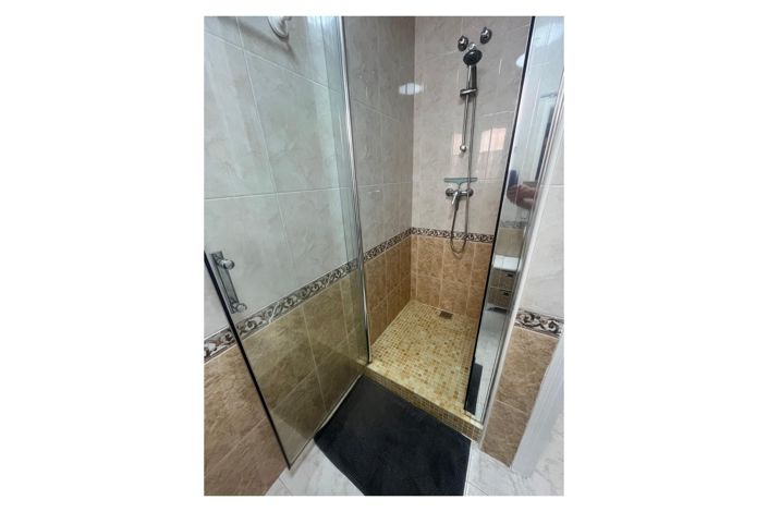 Image No.21-2 Bed Bungalow for sale