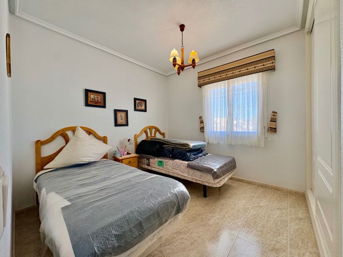 Image No.14-2 Bed Townhouse for sale