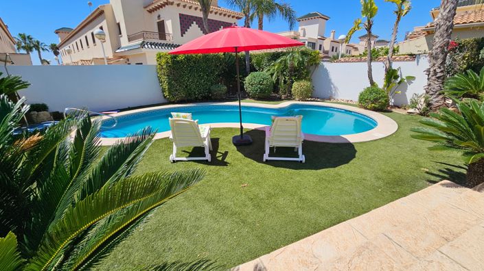 Image No.12-4 Bed Villa for sale