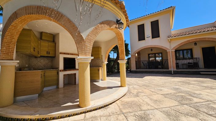 Image No.16-4 Bed Villa for sale