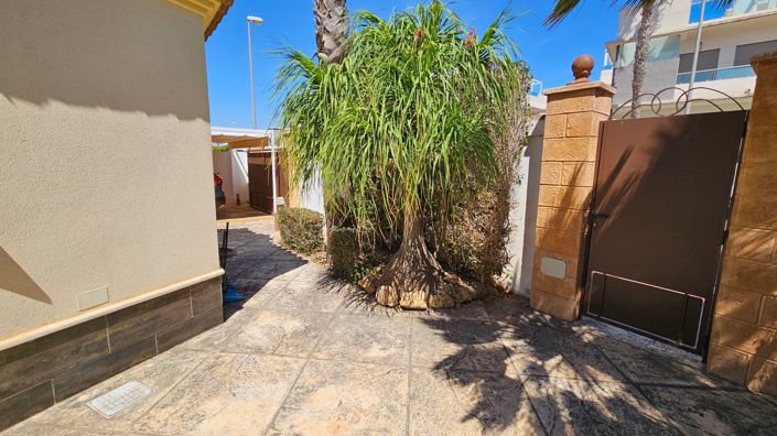 Image No.21-4 Bed Villa for sale