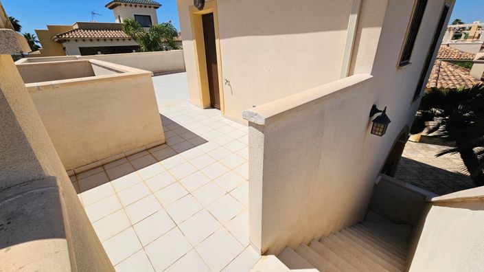 Image No.26-4 Bed Villa for sale