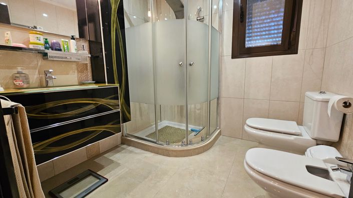 Image No.37-4 Bed Villa for sale