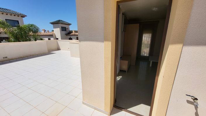 Image No.44-4 Bed Villa for sale