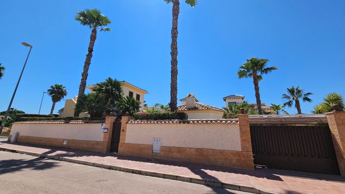 Image No.49-4 Bed Villa for sale