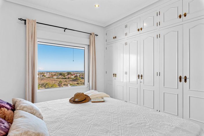 Image No.13-4 Bed Villa for sale