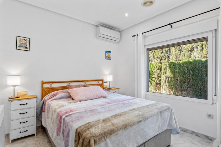 Image No.15-4 Bed Villa for sale