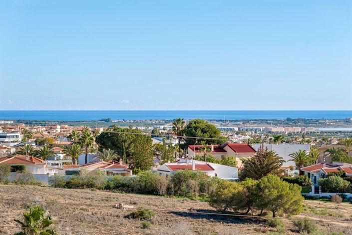 Image No.24-4 Bed Villa for sale