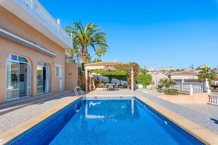 Image No.34-4 Bed Villa for sale