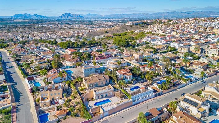 Image No.45-4 Bed Villa for sale